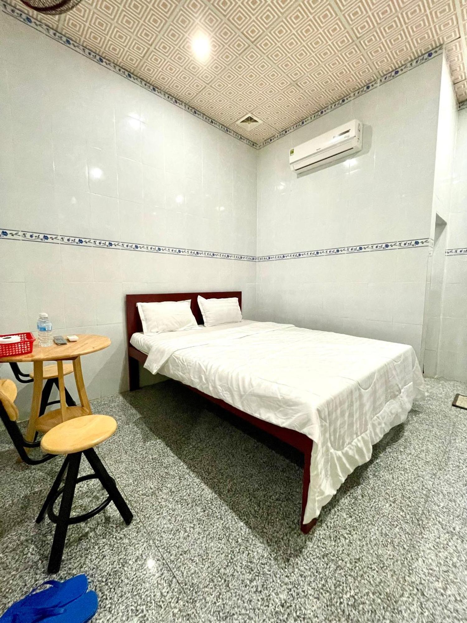 Nhà Nghỉ TáN PháT Hotell Ap Thanh Son Exteriör bild
