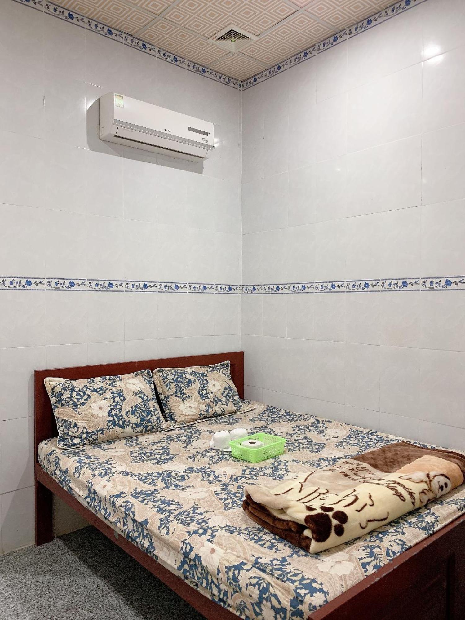 Nhà Nghỉ TáN PháT Hotell Ap Thanh Son Exteriör bild